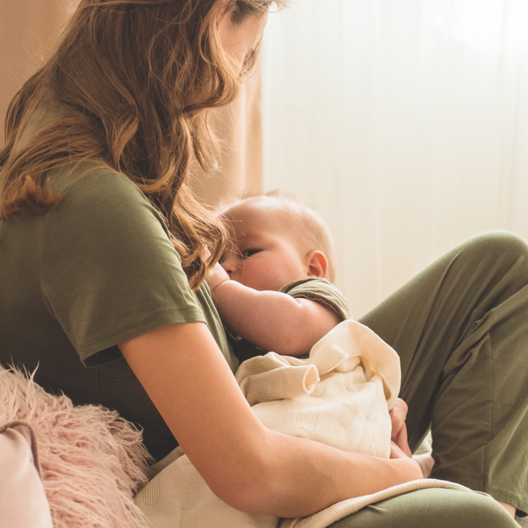 Tops for 2025 breastfeeding mothers